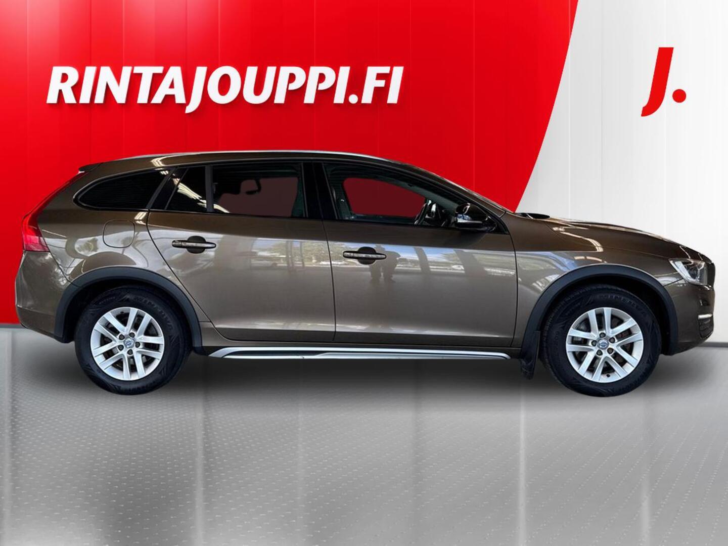 VOLVO V60 Cross Country 2016