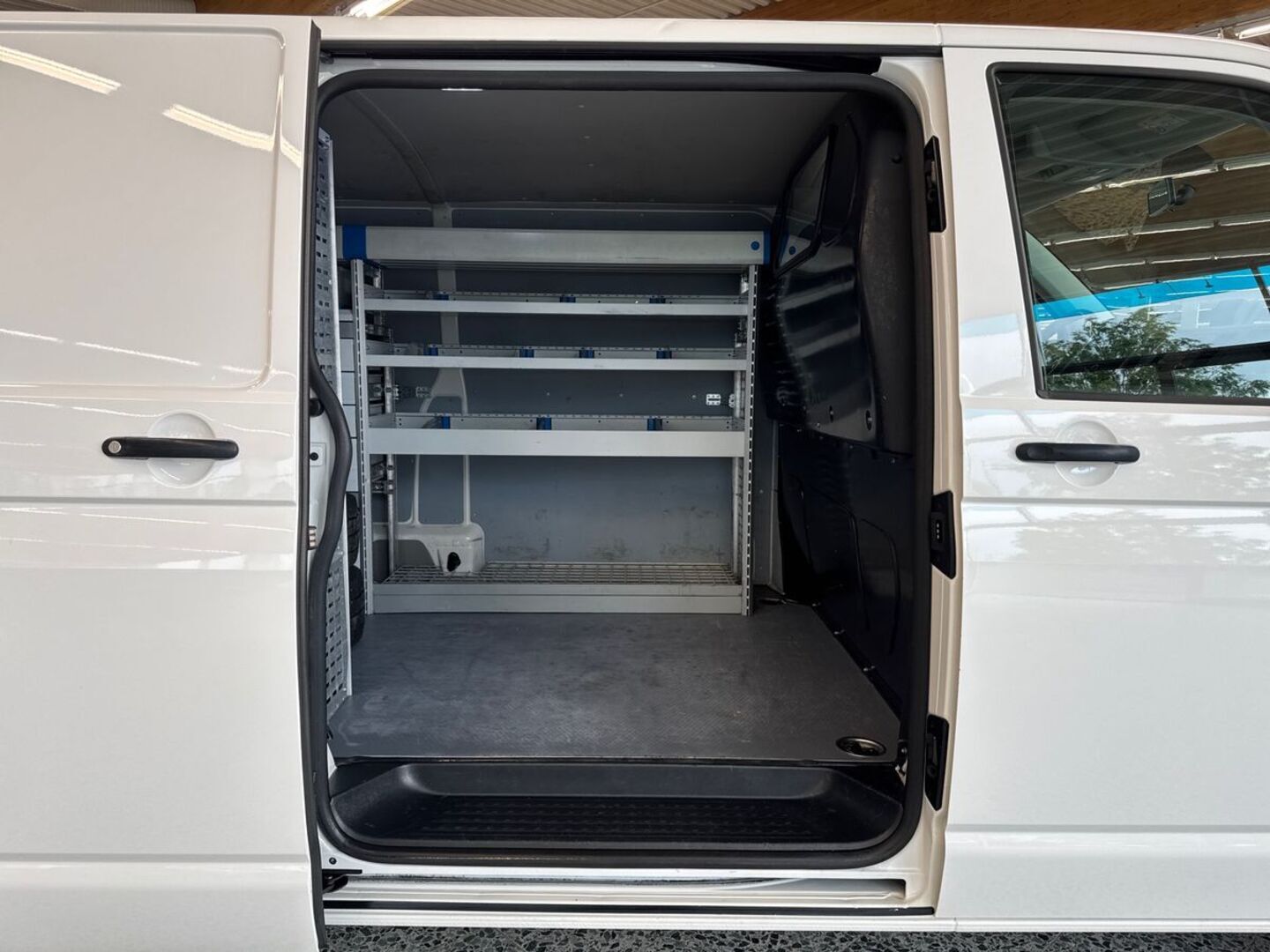 VOLKSWAGEN Transporter 2019