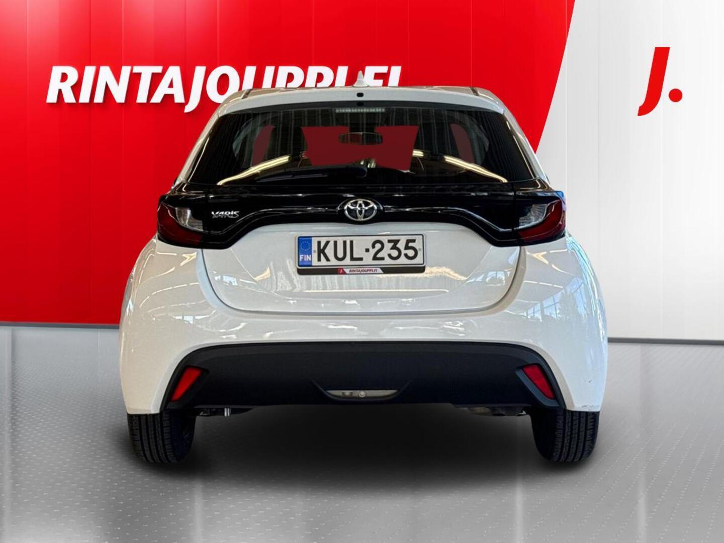 TOYOTA Yaris 5