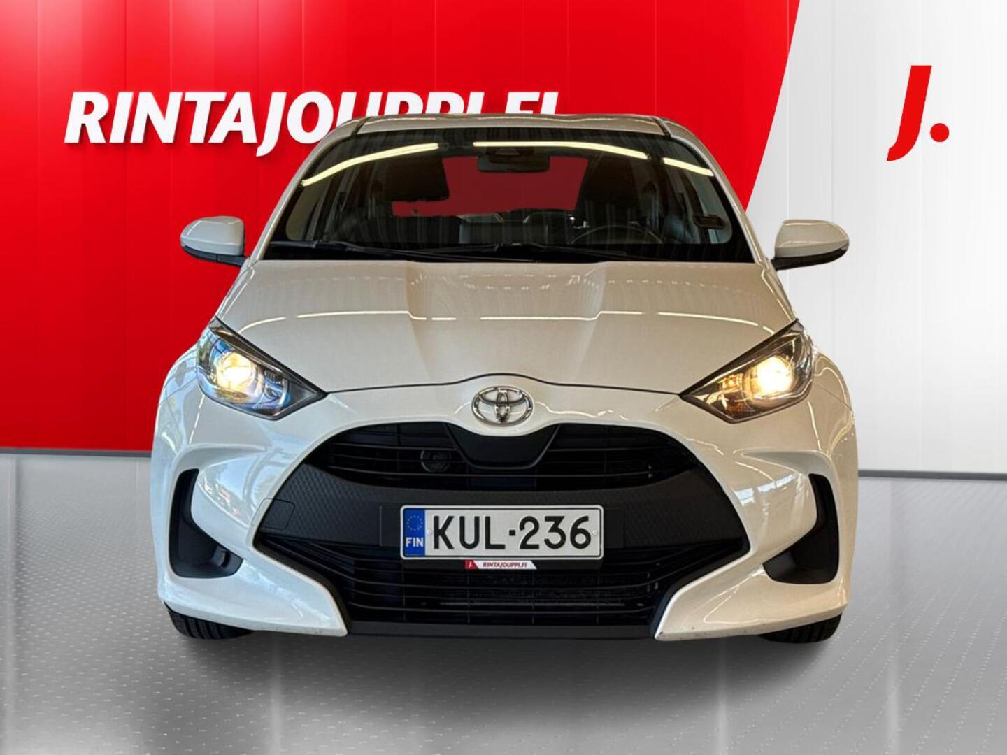 TOYOTA Yaris 3