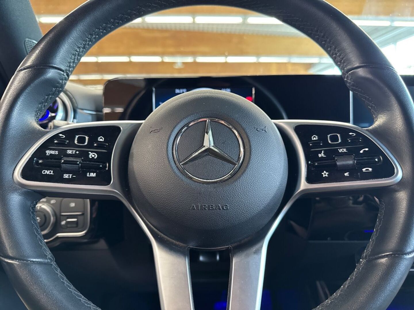 MERCEDES-BENZ A 15