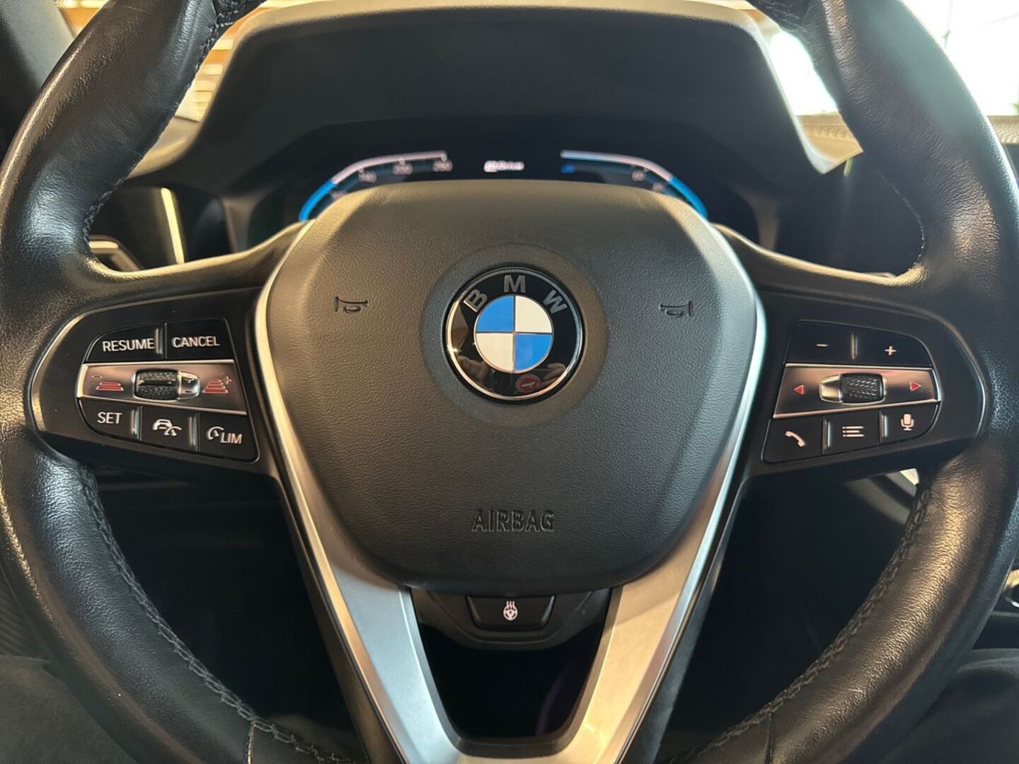 BMW 330 2020