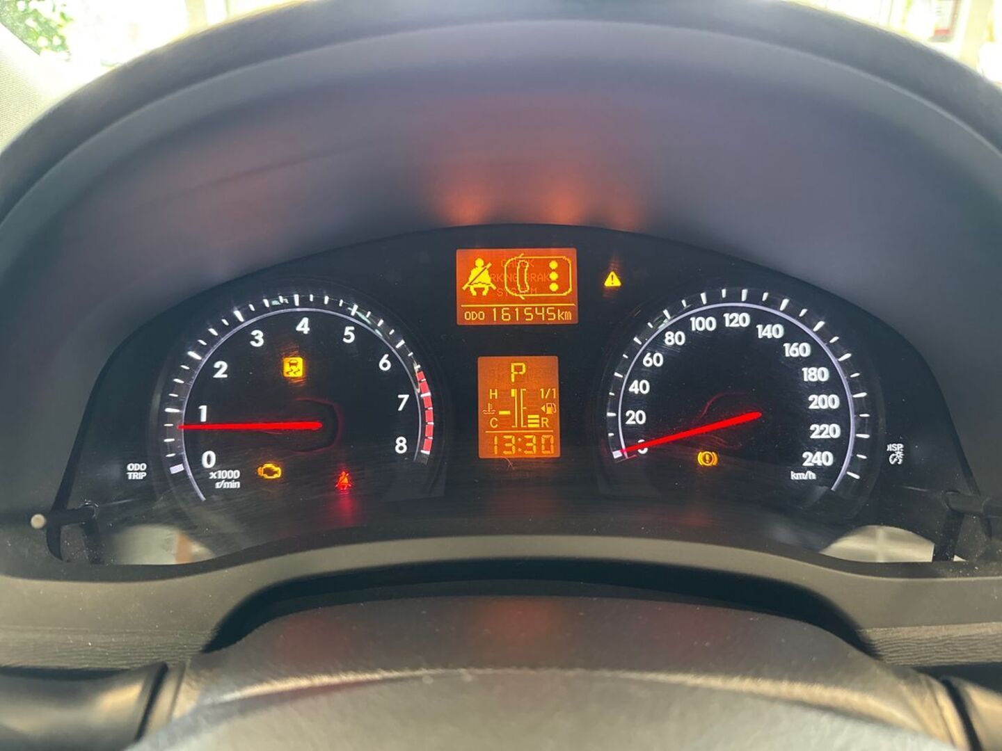 TOYOTA Avensis 2013