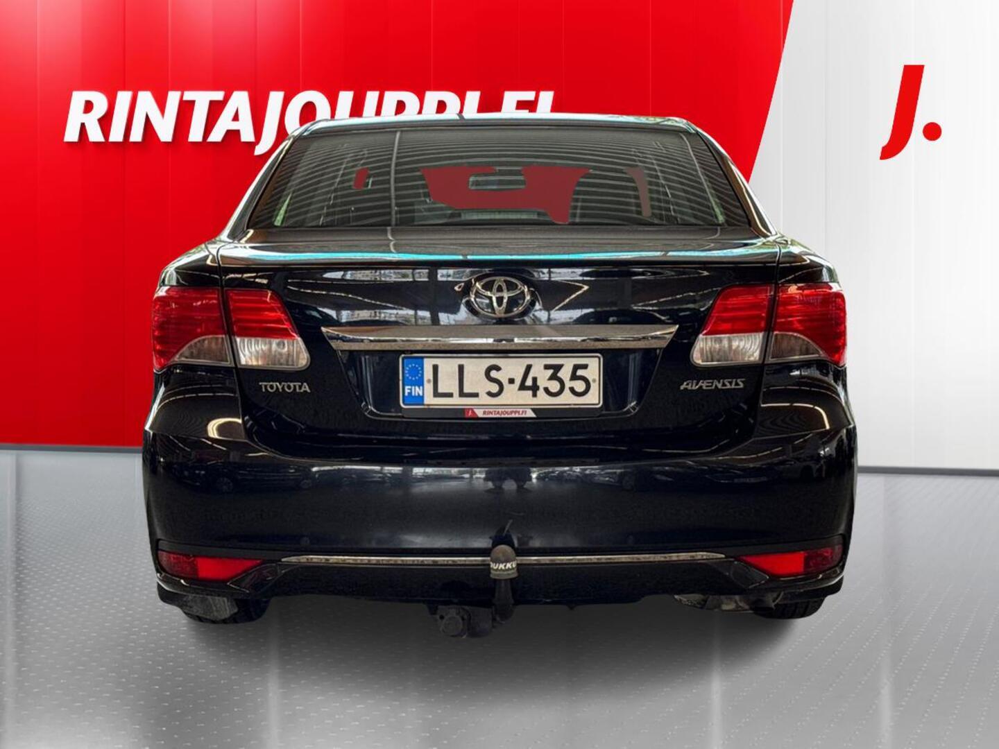 TOYOTA Avensis 2013