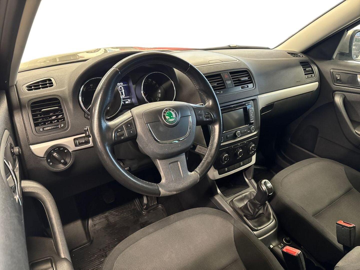 SKODA Yeti 2013