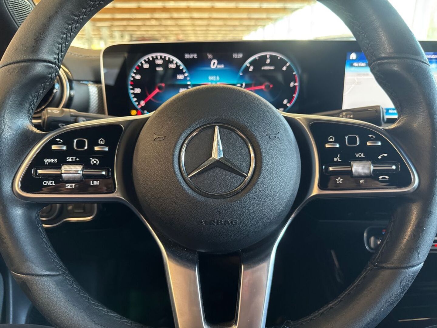 MERCEDES-BENZ CLA 15