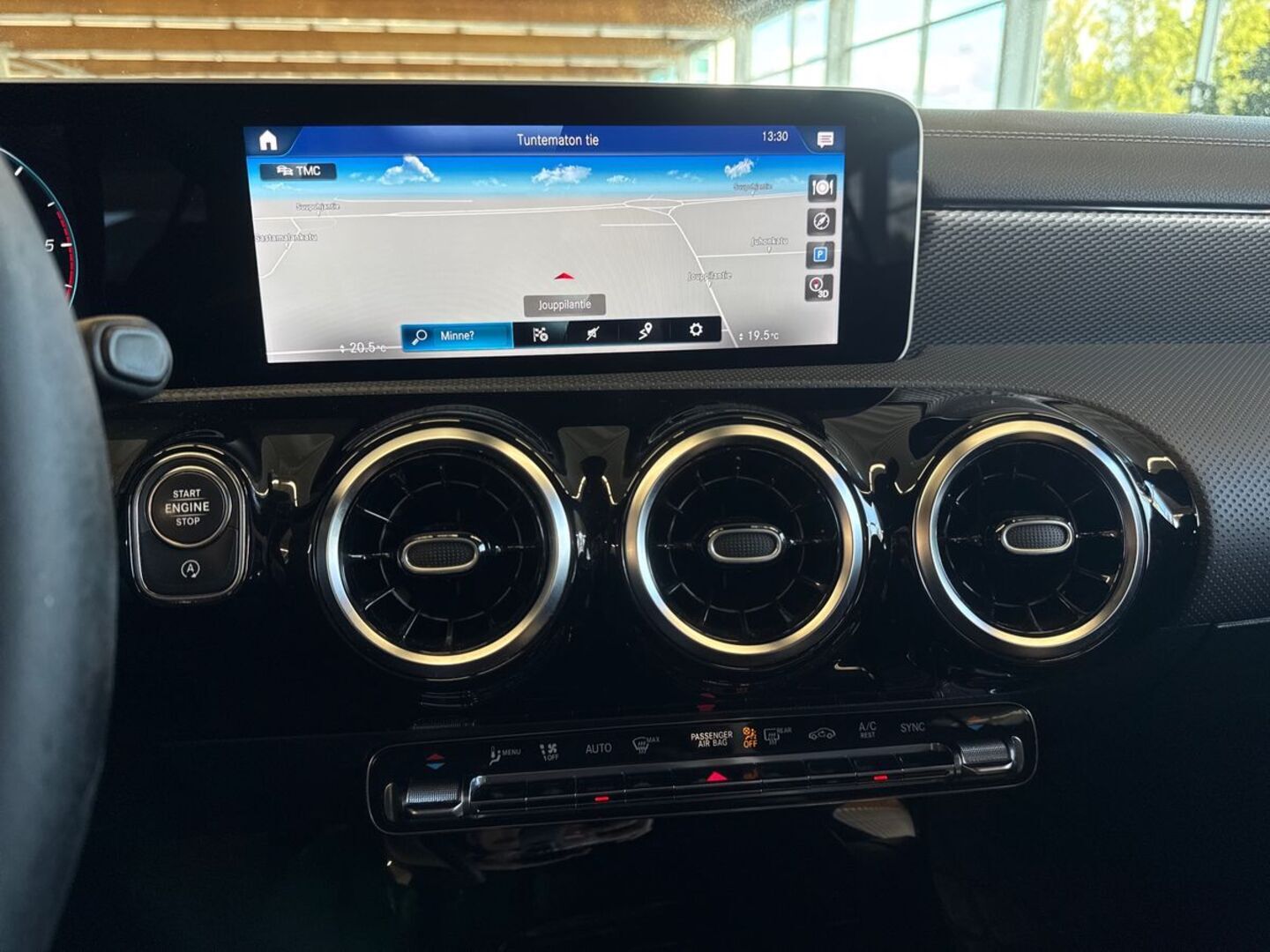 MERCEDES-BENZ CLA 21