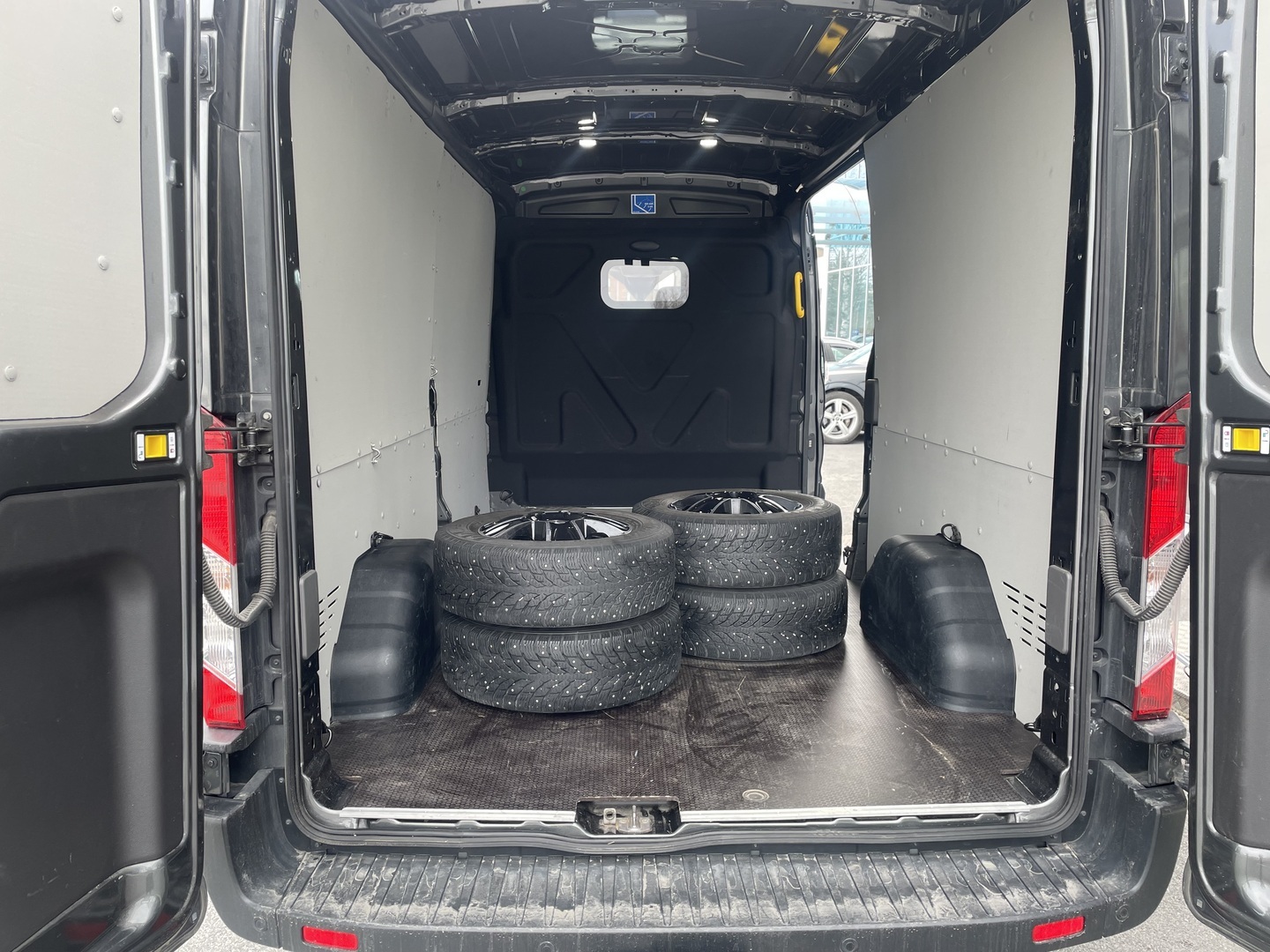 FORD Transit 2023