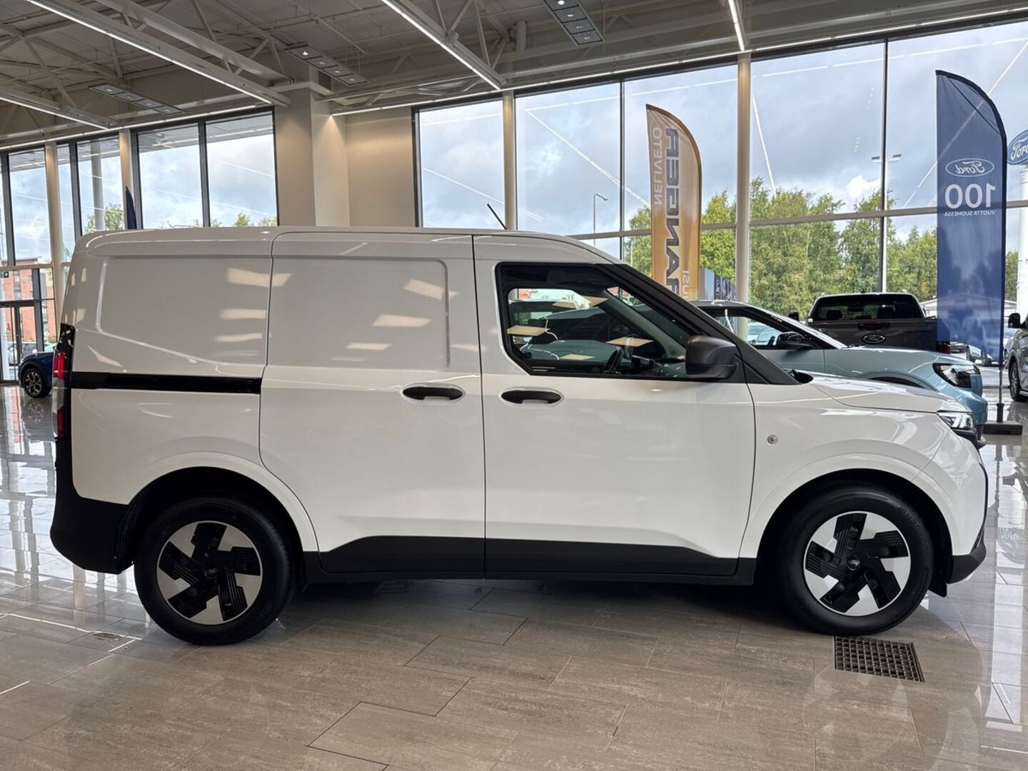 FORD Transit Courier 19