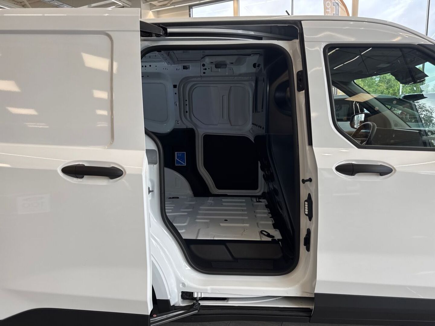 FORD Transit Courier 5