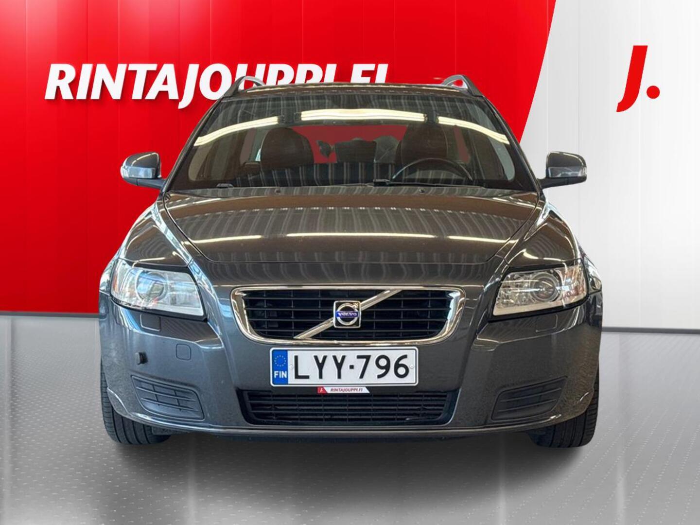 VOLVO V50 3