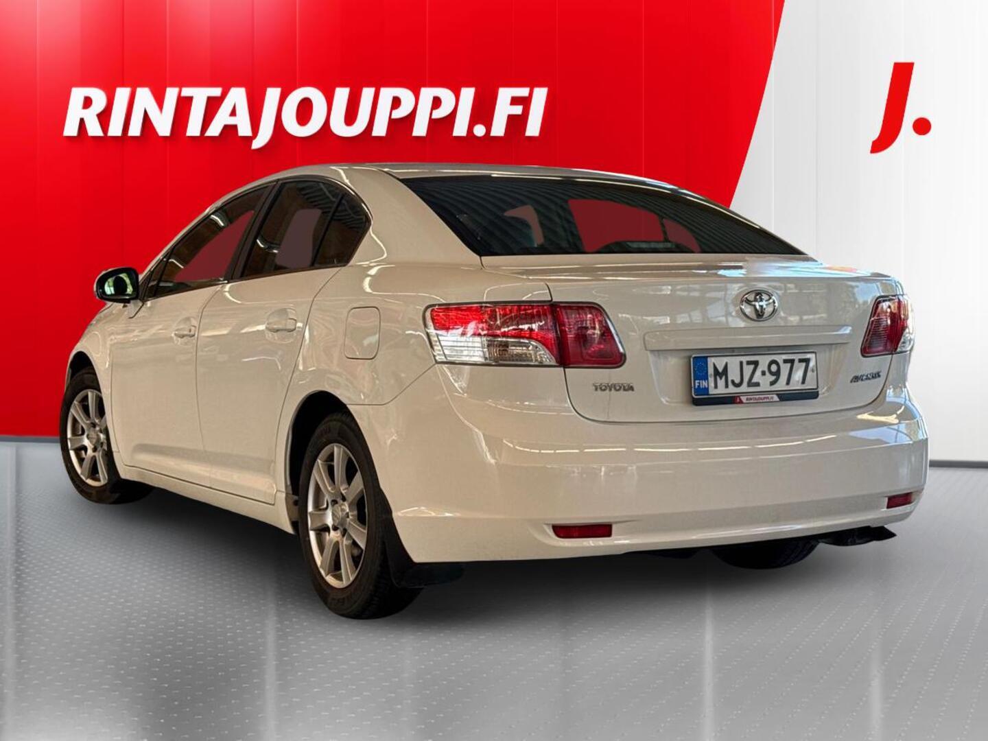 TOYOTA Avensis 2