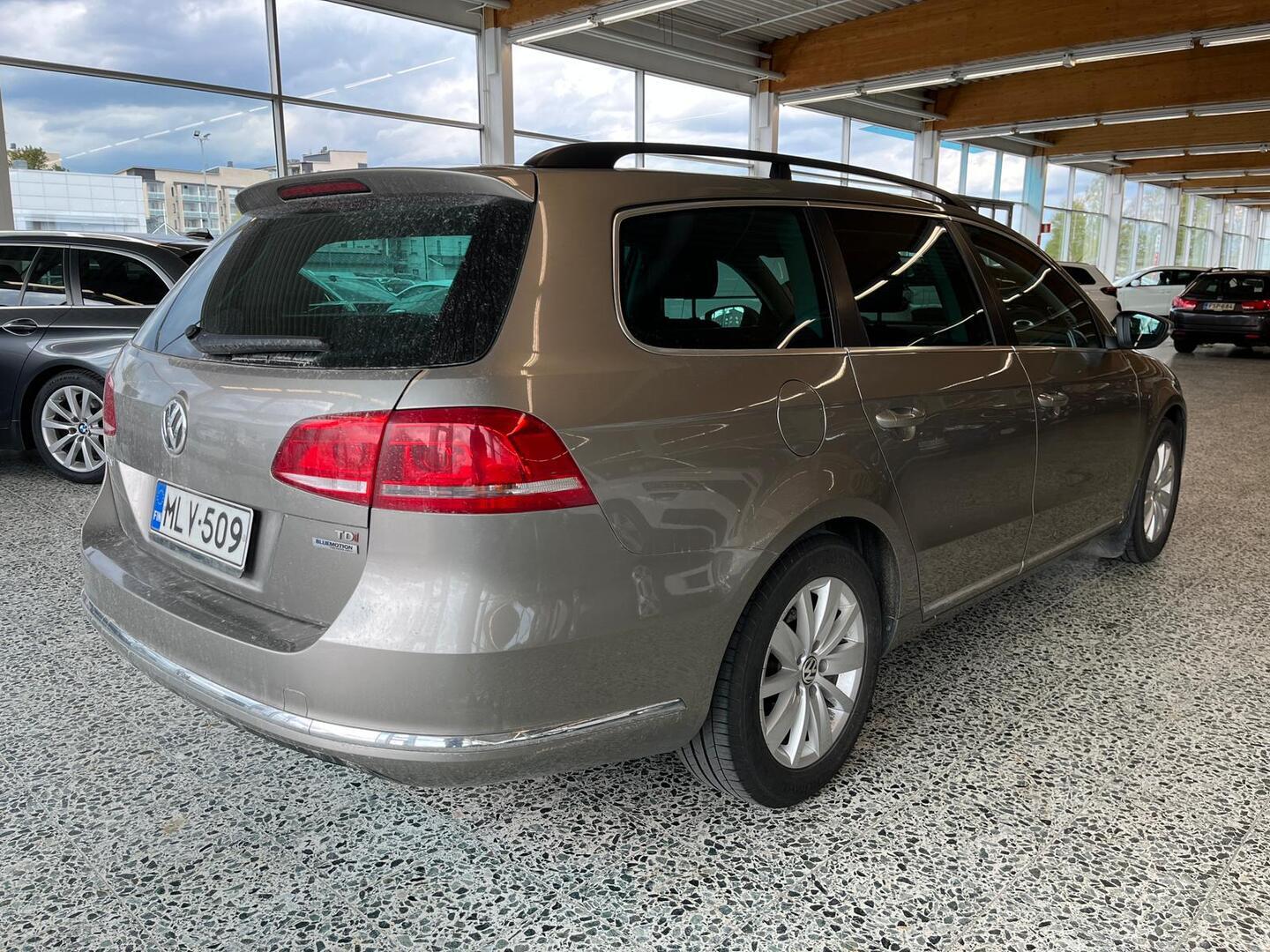 VOLKSWAGEN Passat 2014