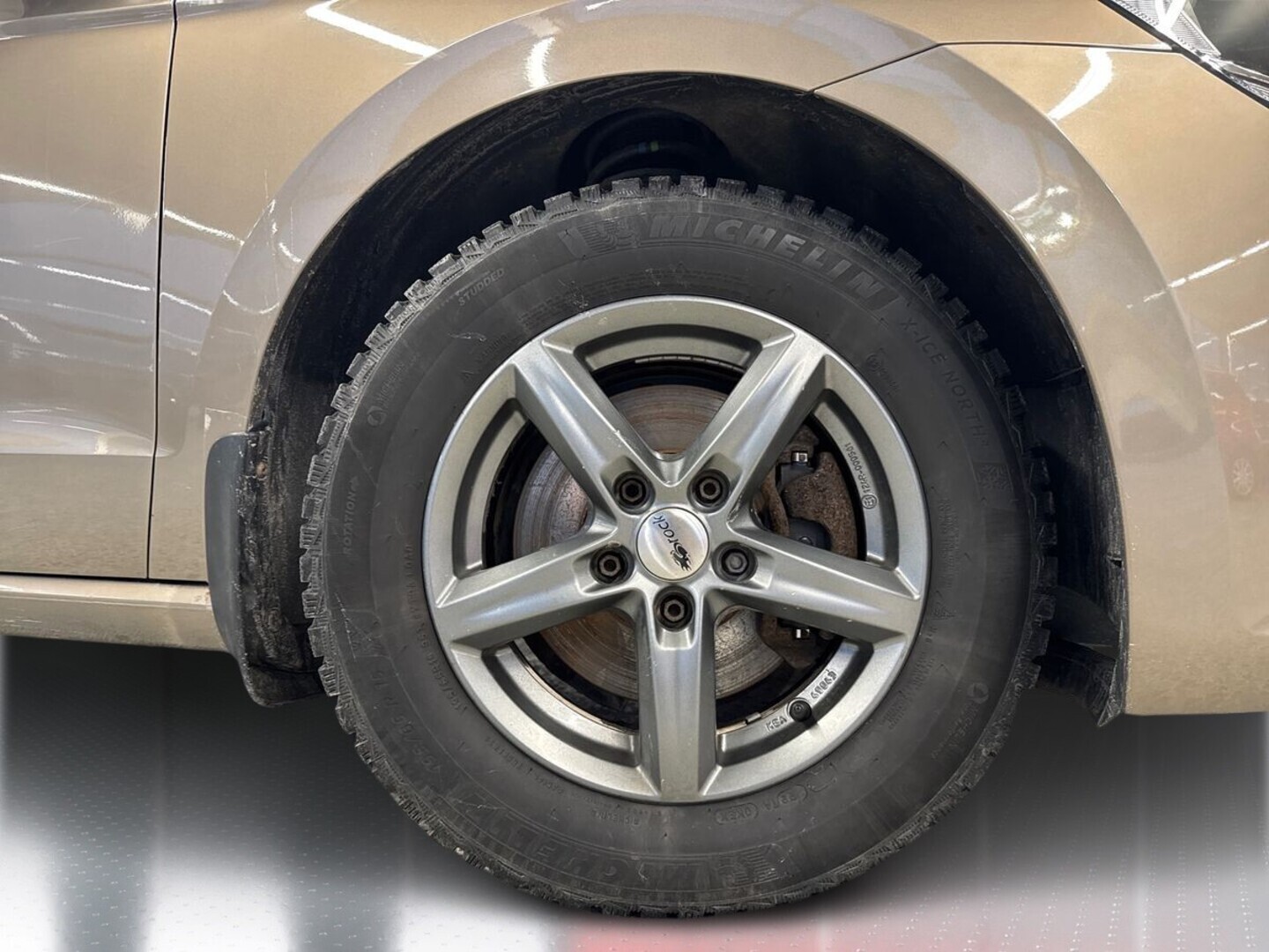 VOLKSWAGEN Golf Sportsvan 2014