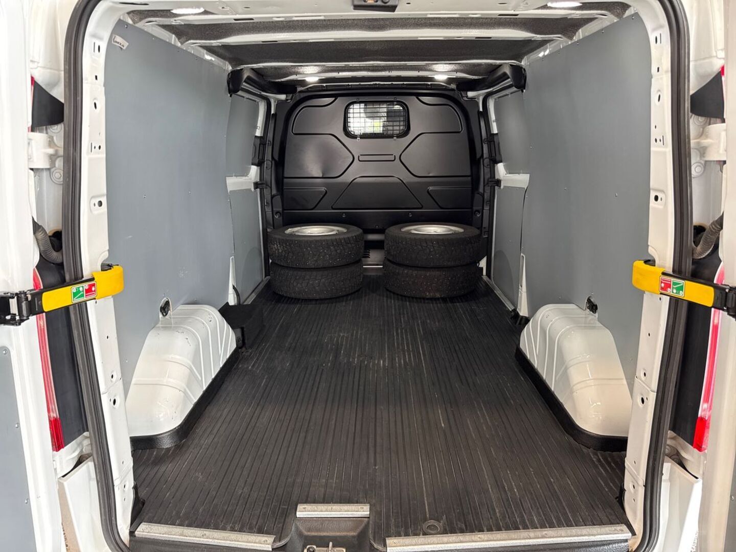 FORD Transit Custom 9