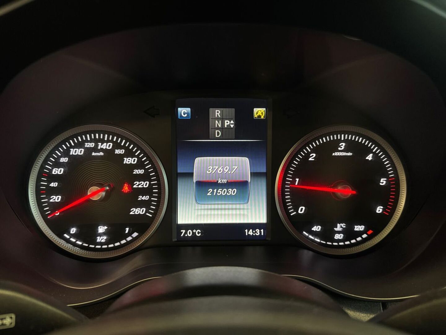 MERCEDES-BENZ C 2016