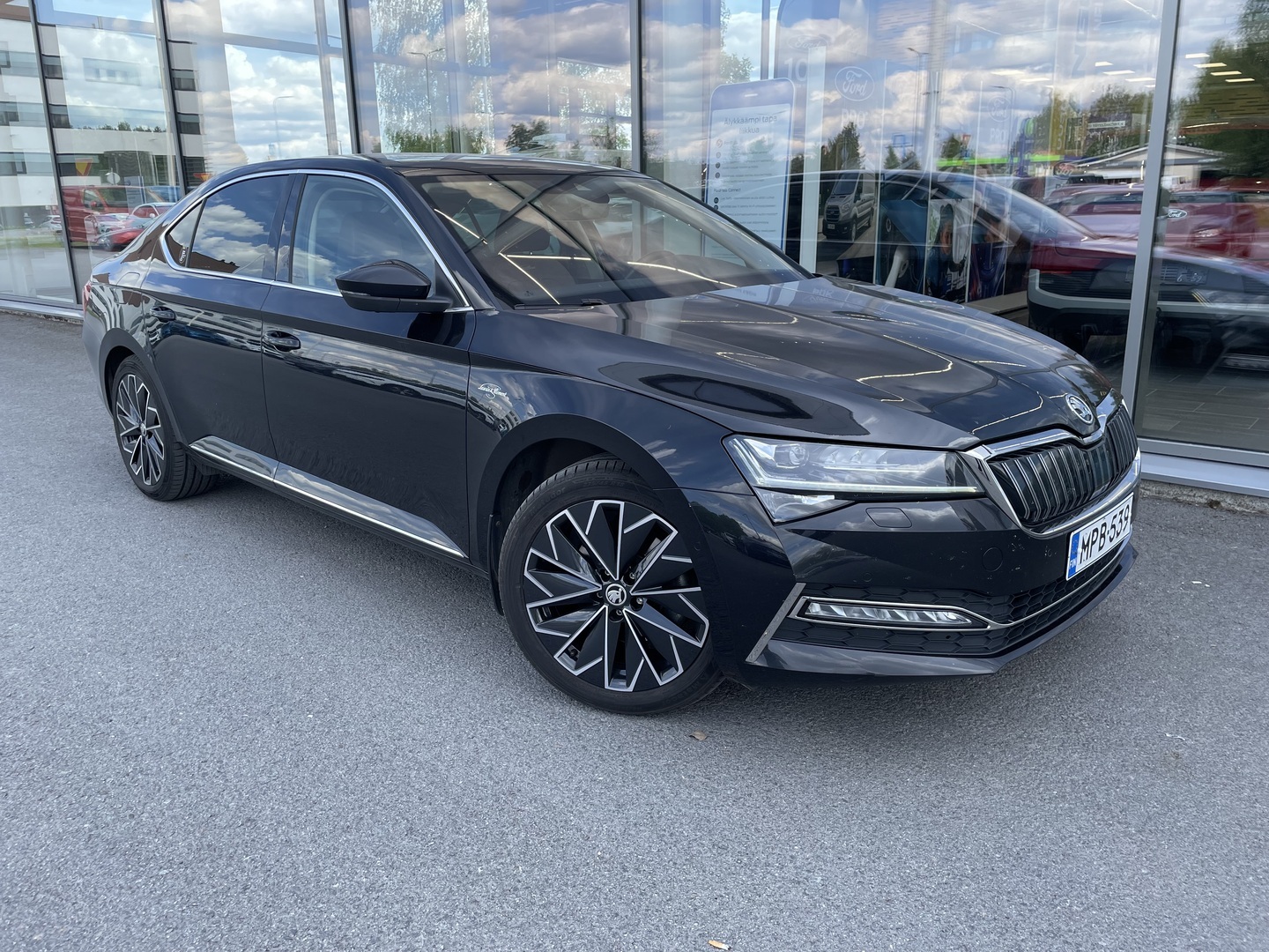 SKODA Superb 2023