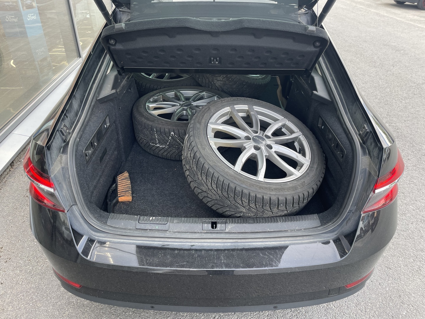 SKODA Superb 2023