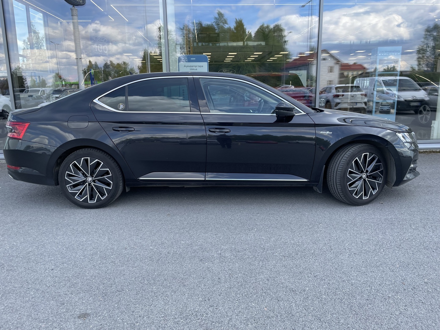 SKODA Superb 2023