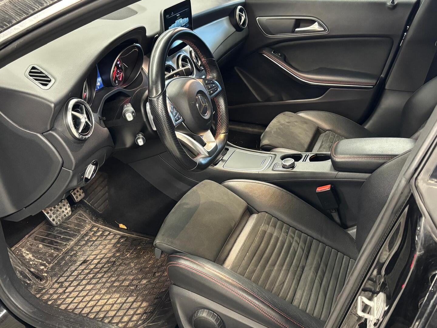 MERCEDES-BENZ CLA 2017