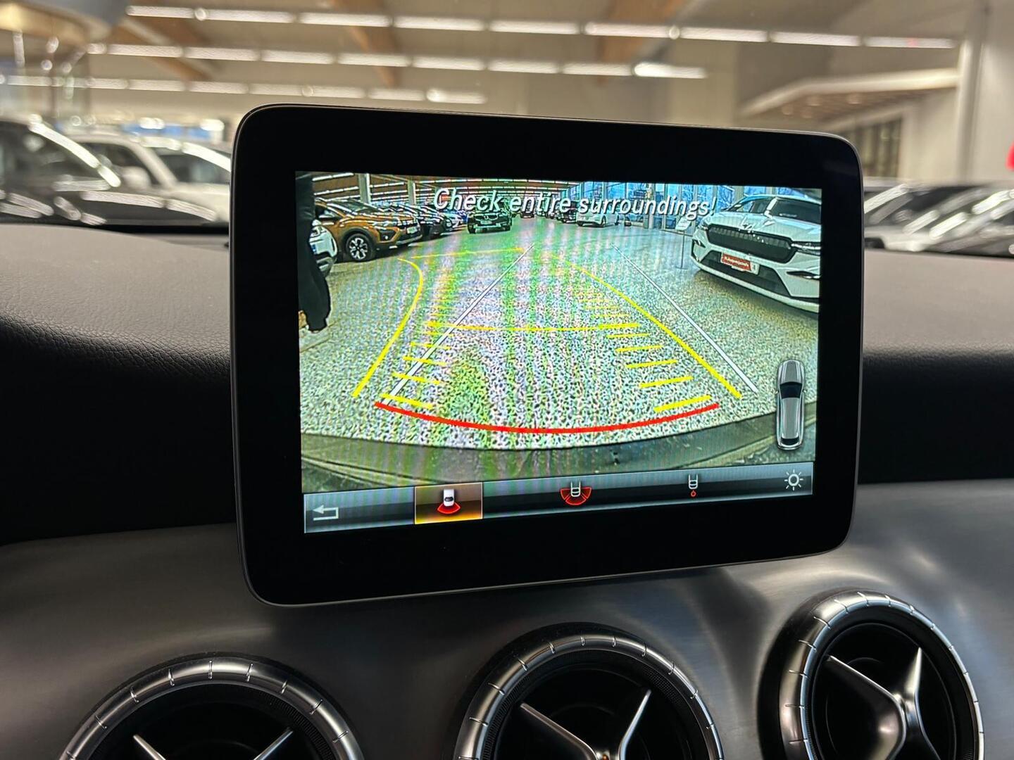 MERCEDES-BENZ CLA 2017