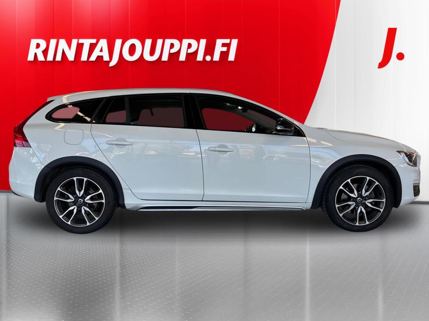 VOLVO V60 Cross Country 2017