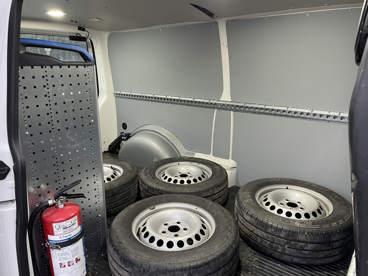 VOLKSWAGEN Transporter 2021