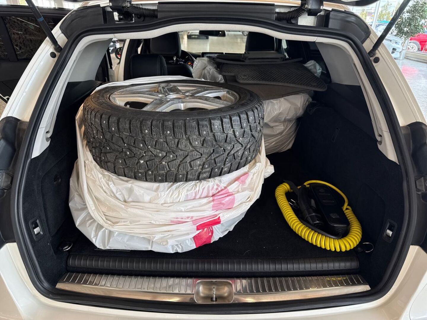 MERCEDES-BENZ C 2017