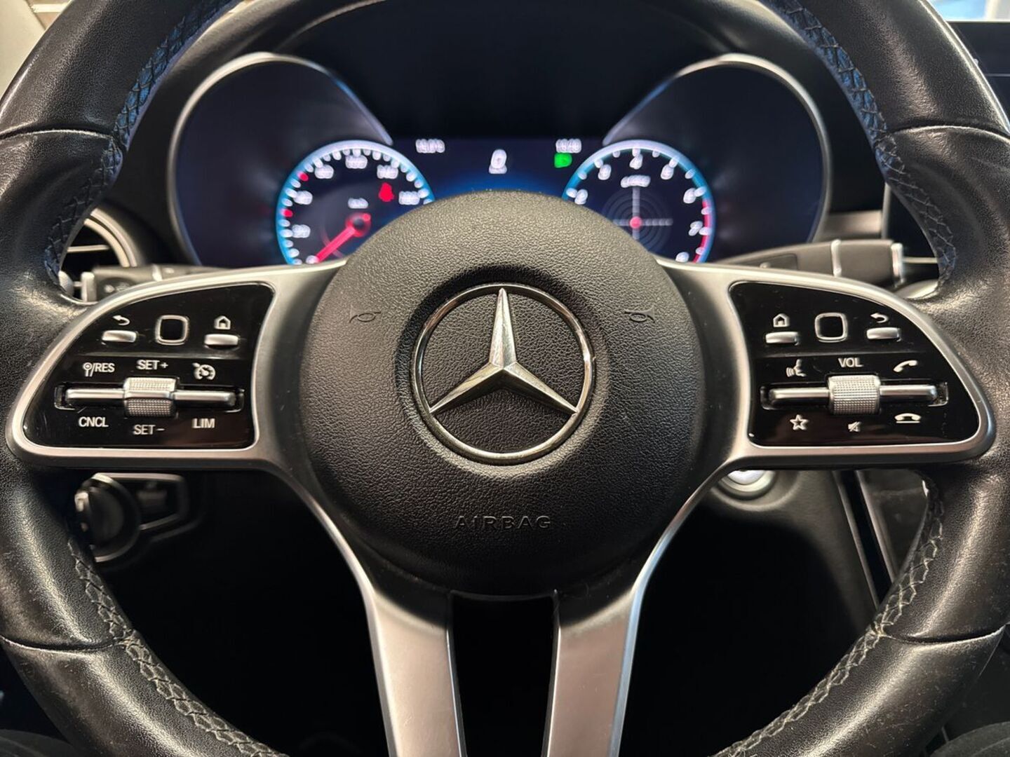 MERCEDES-BENZ C 2019