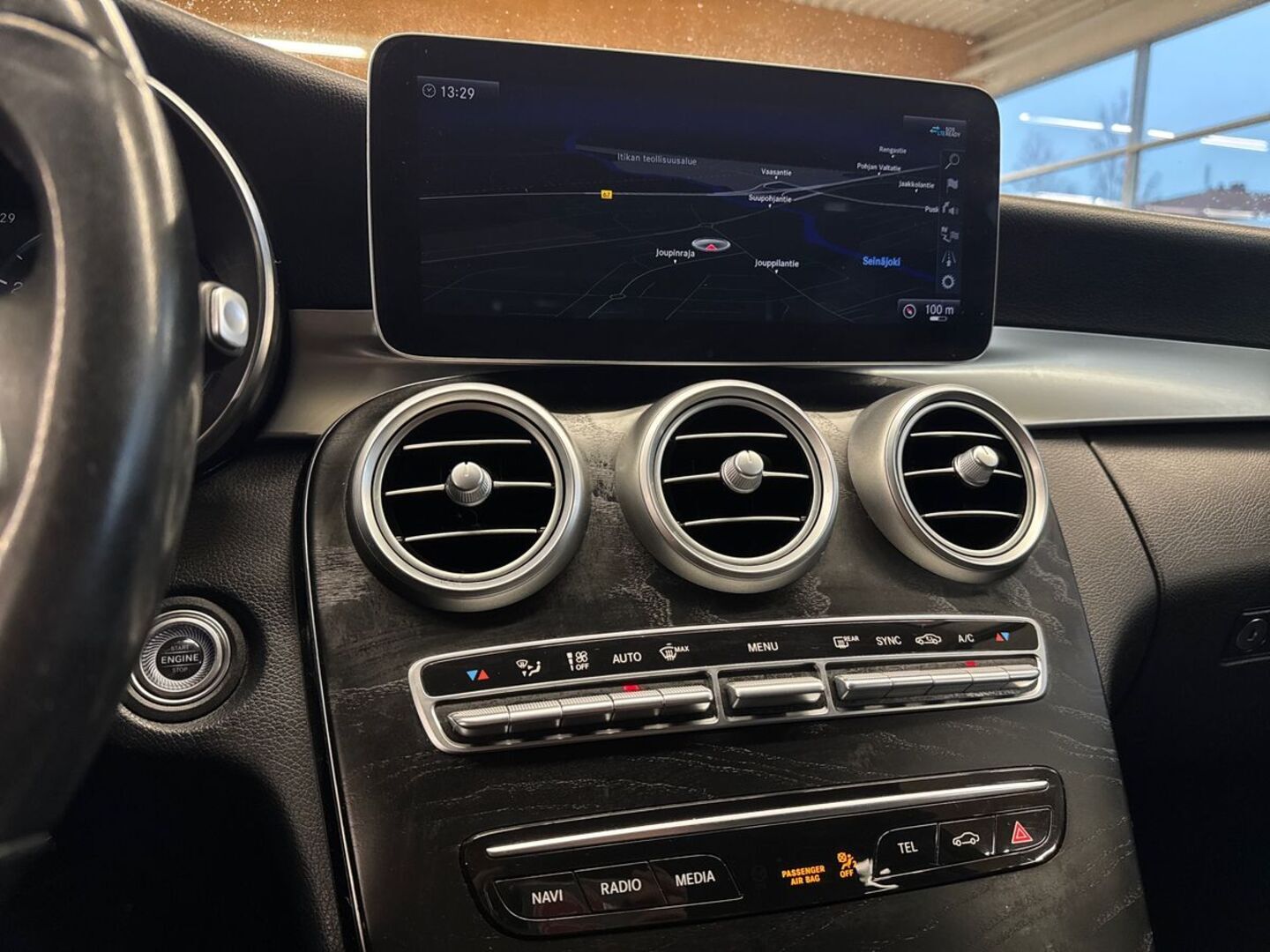 MERCEDES-BENZ C 2019