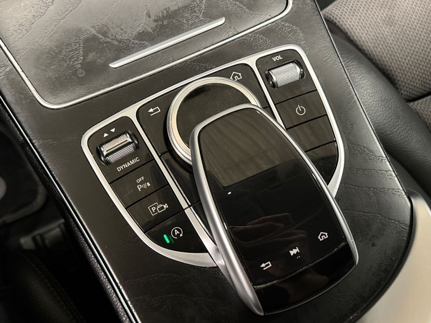 MERCEDES-BENZ C 2019