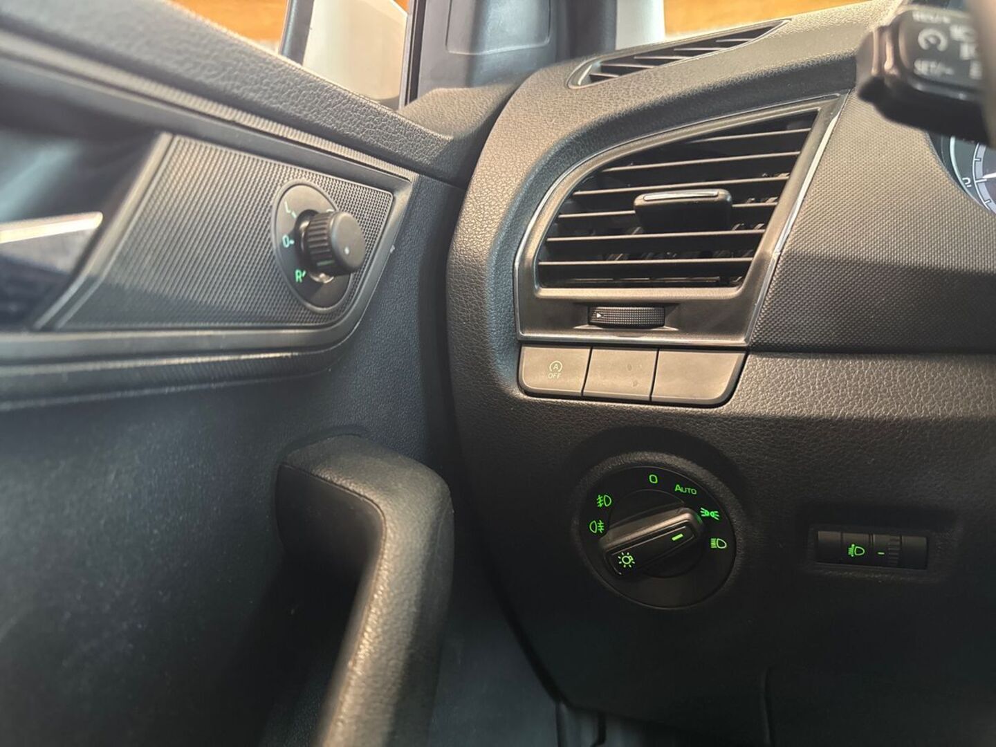 SKODA Fabia 18