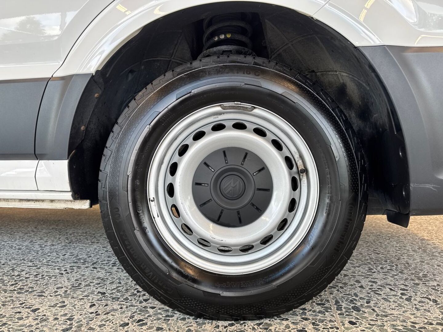 VOLKSWAGEN Crafter 18