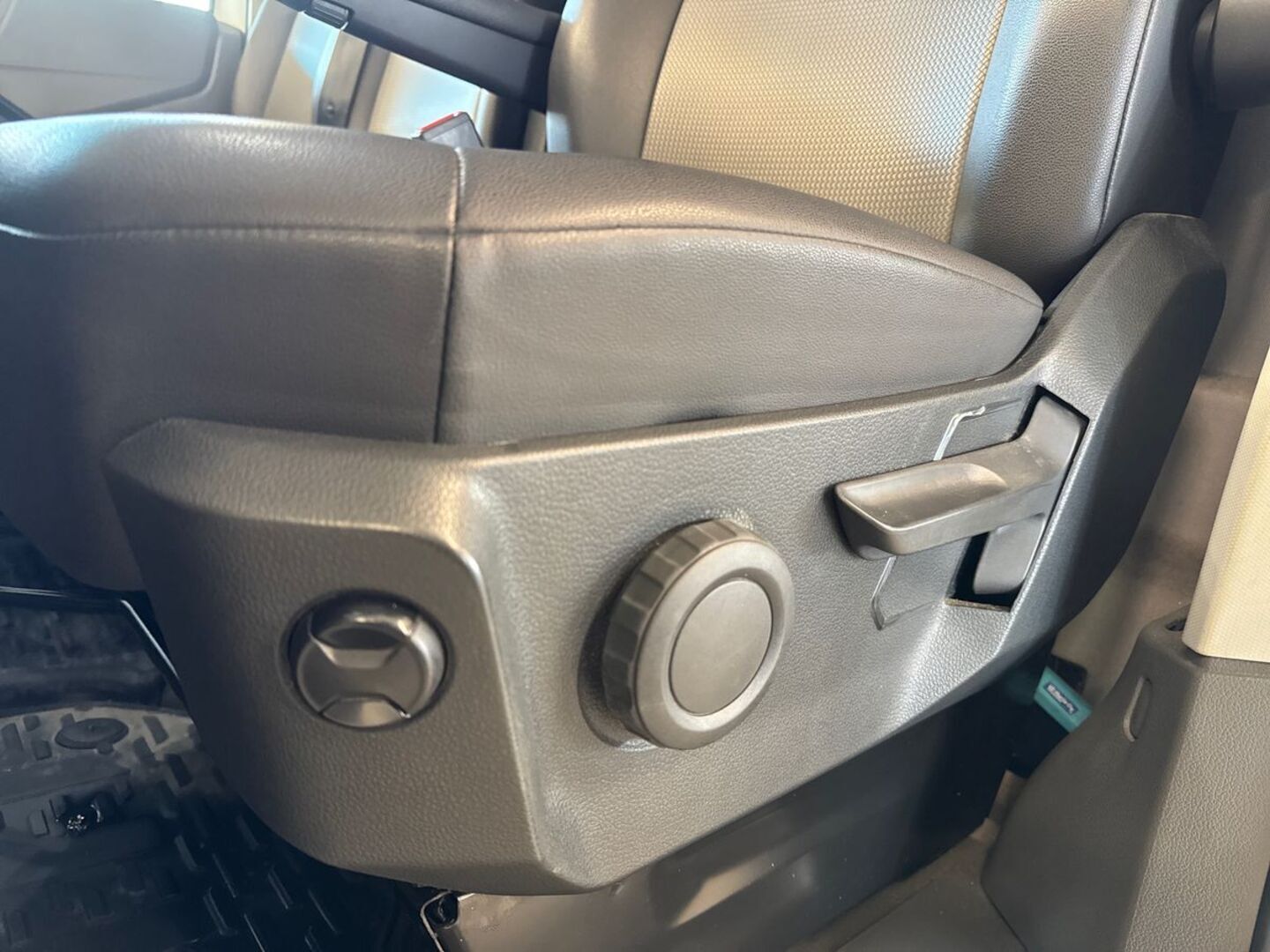 VOLKSWAGEN Crafter 21