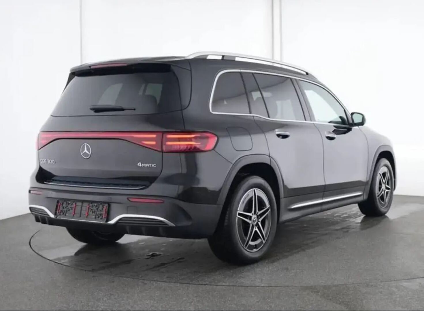 MERCEDES-BENZ EQB 2025
