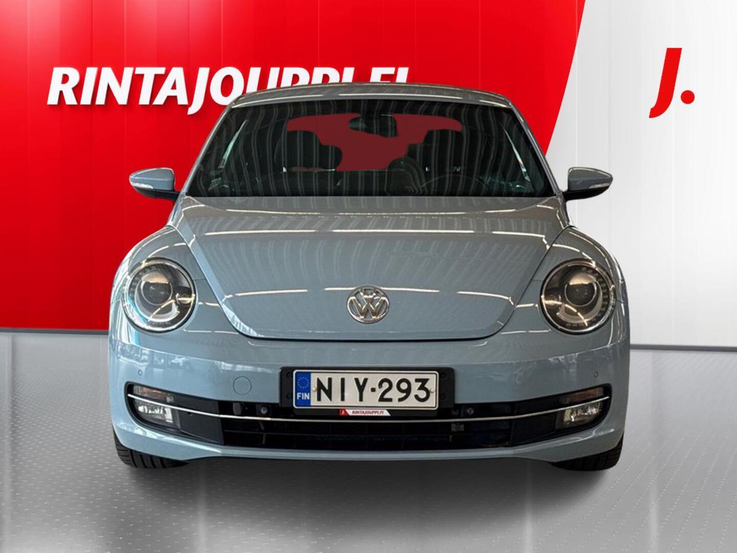 VOLKSWAGEN Beetle 2012