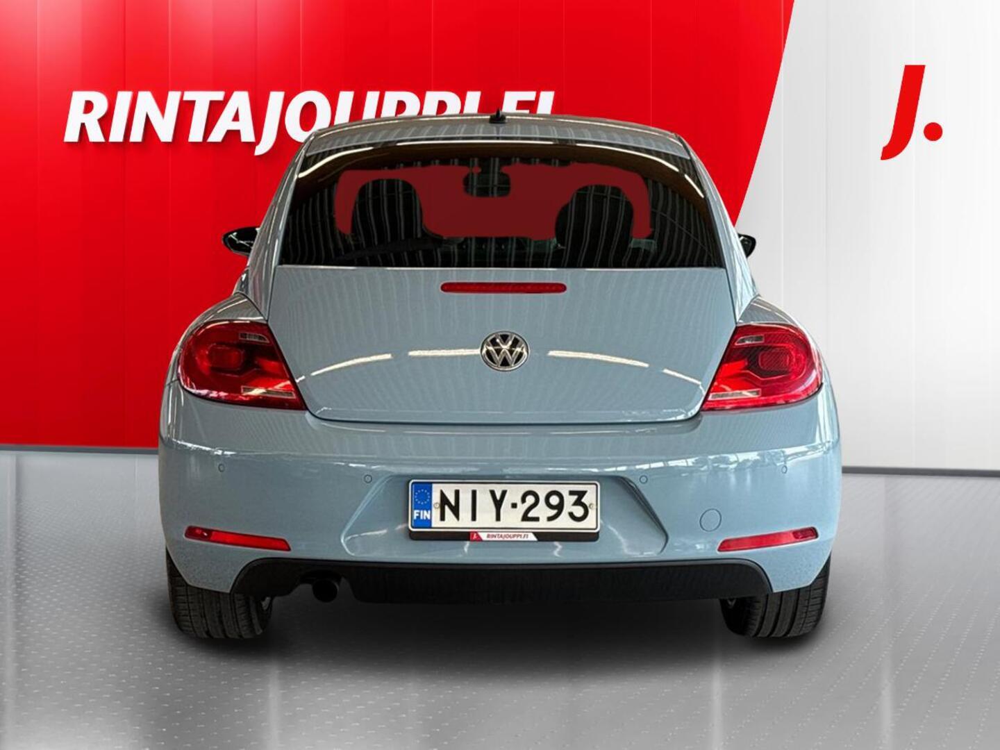 VOLKSWAGEN Beetle 2012