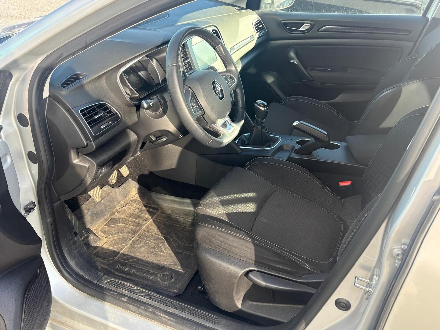RENAULT Megane 4
