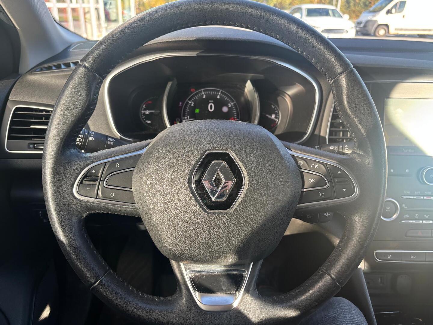 RENAULT Megane 5