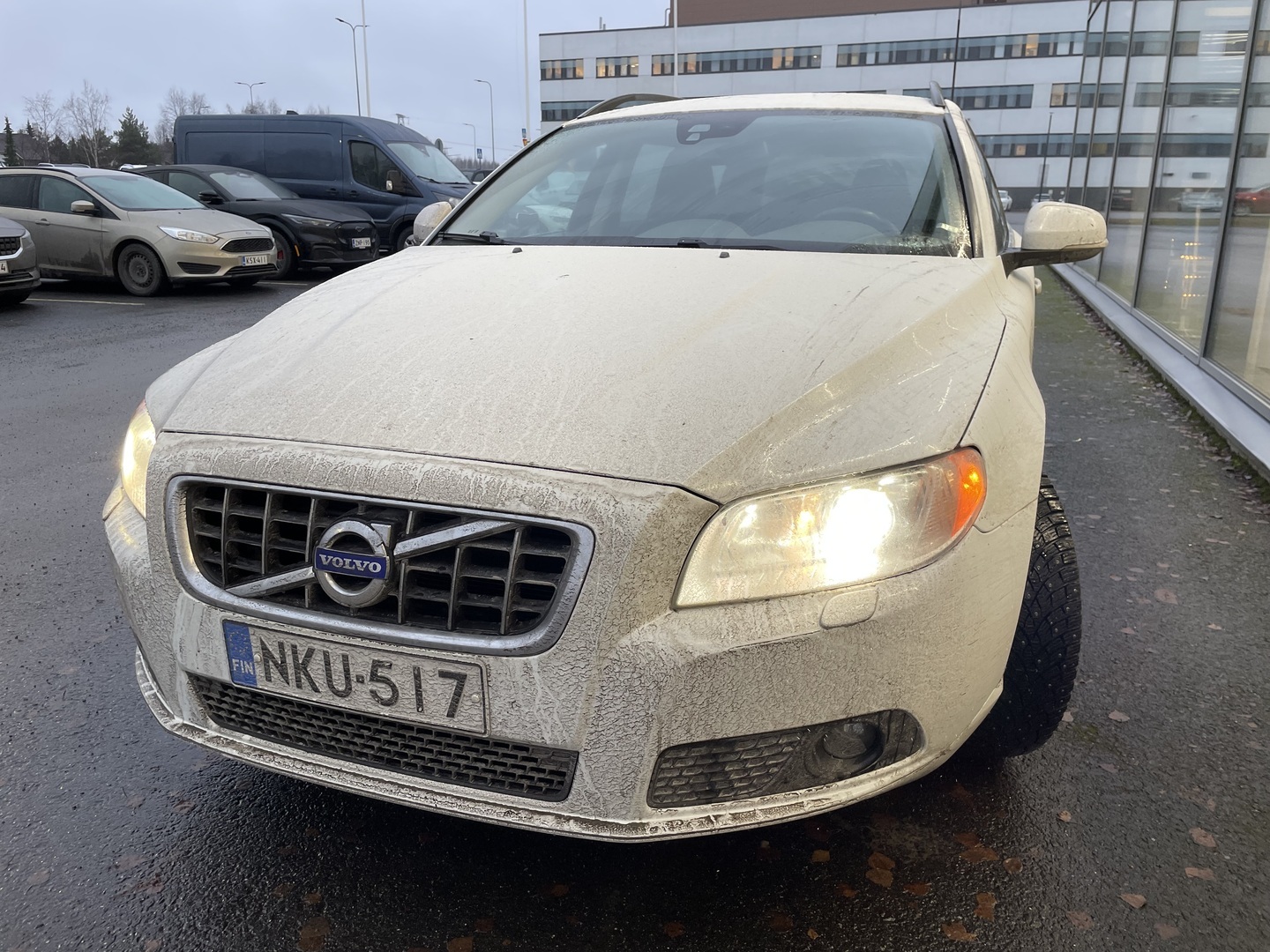 VOLVO V70 2012