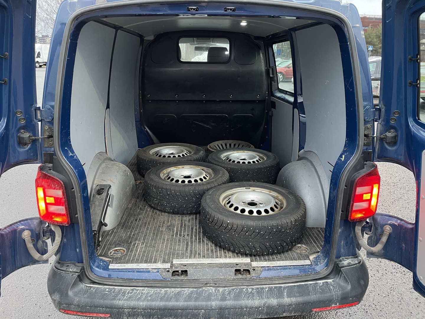 VOLKSWAGEN Transporter 2017