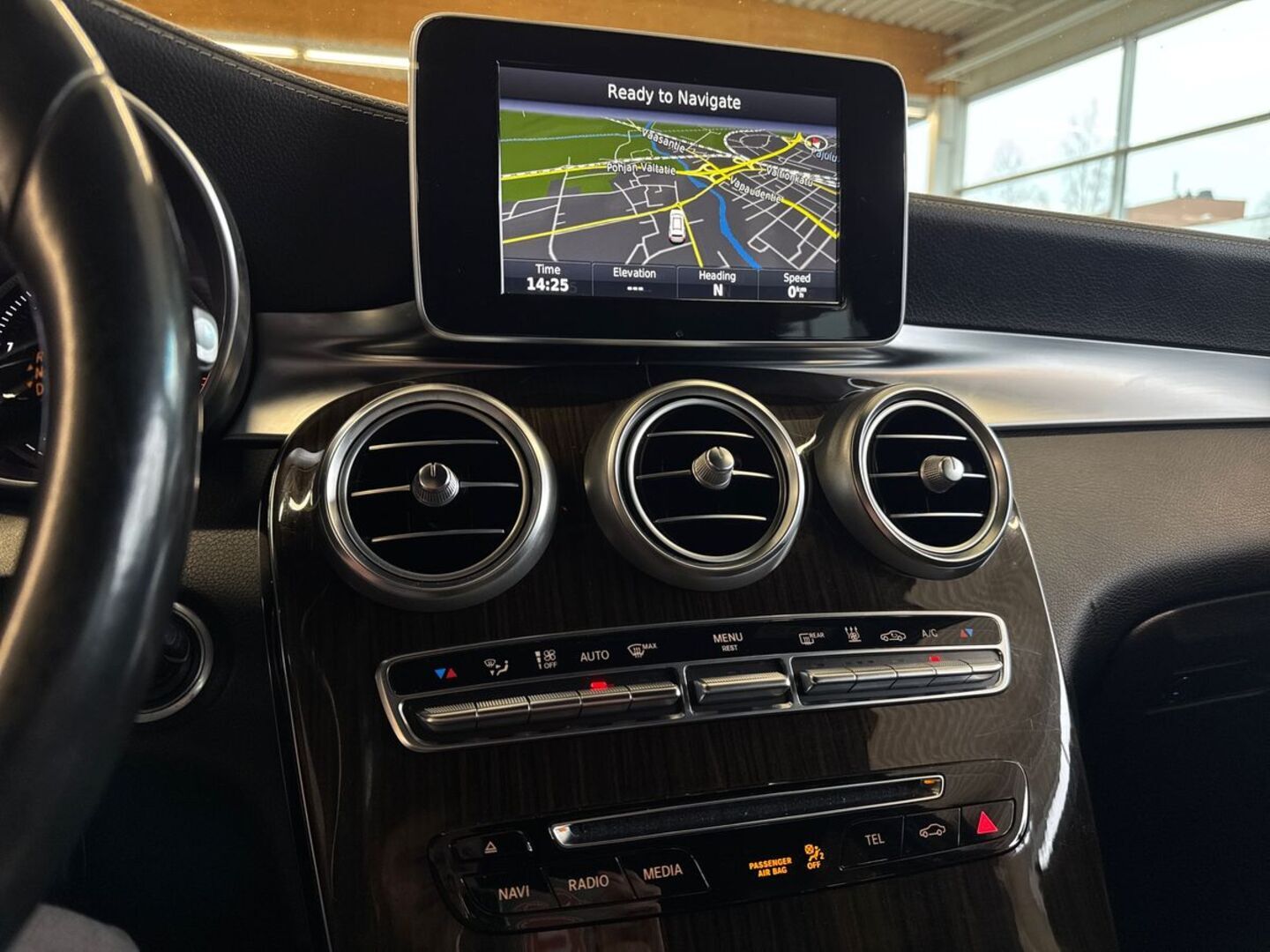 MERCEDES-BENZ GLC 2016