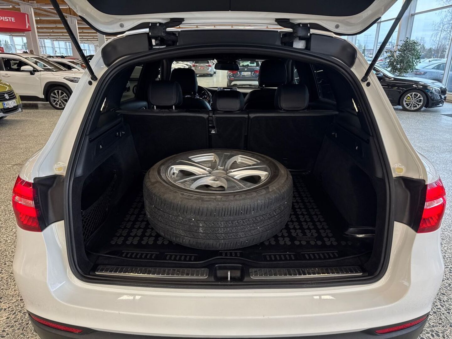 MERCEDES-BENZ GLC 2016