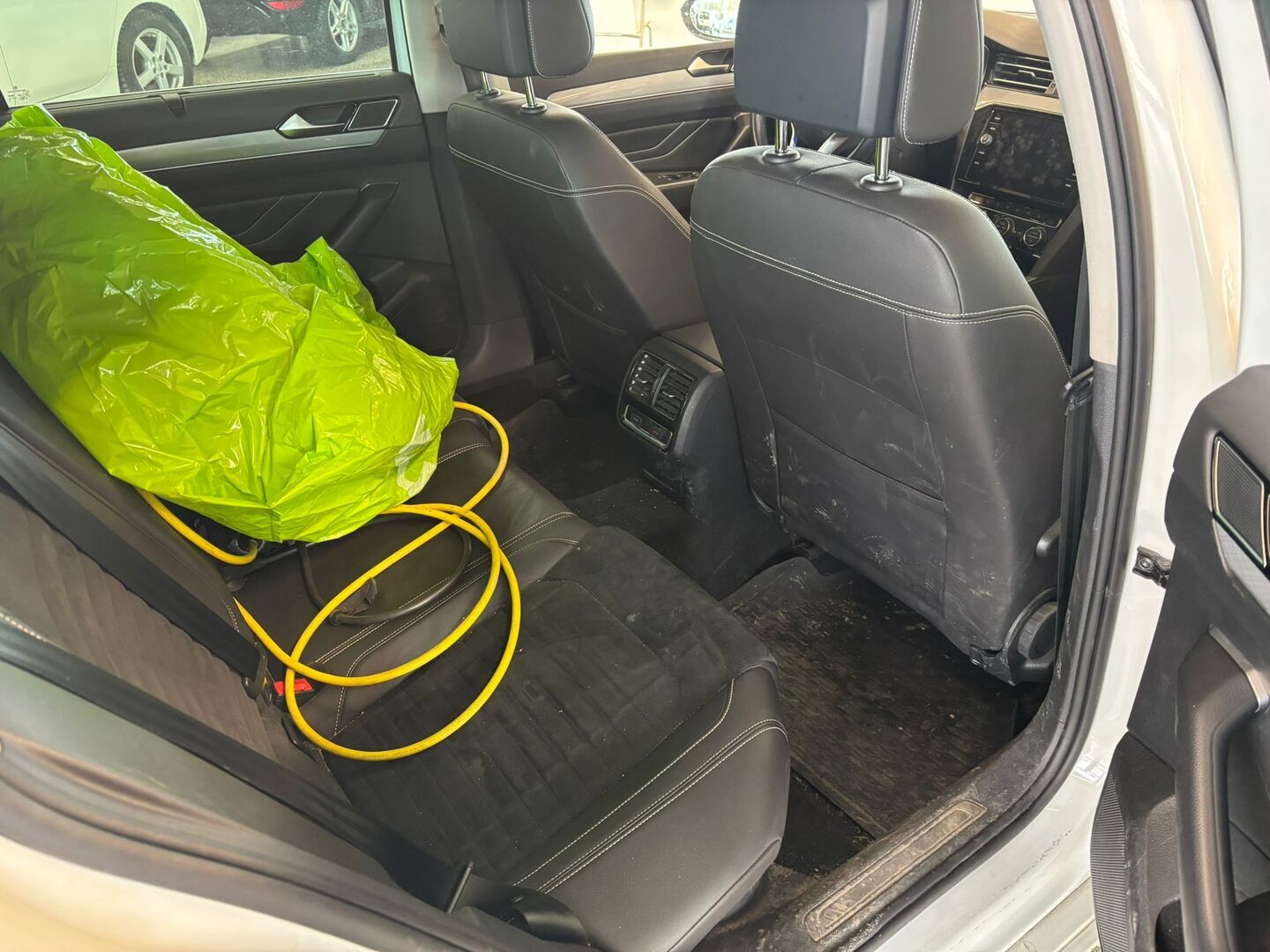 VOLKSWAGEN Passat 2019