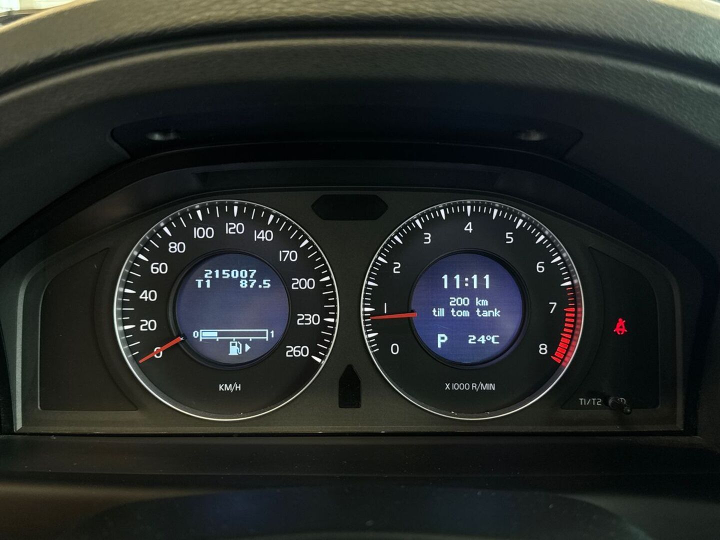 VOLVO V70 2009