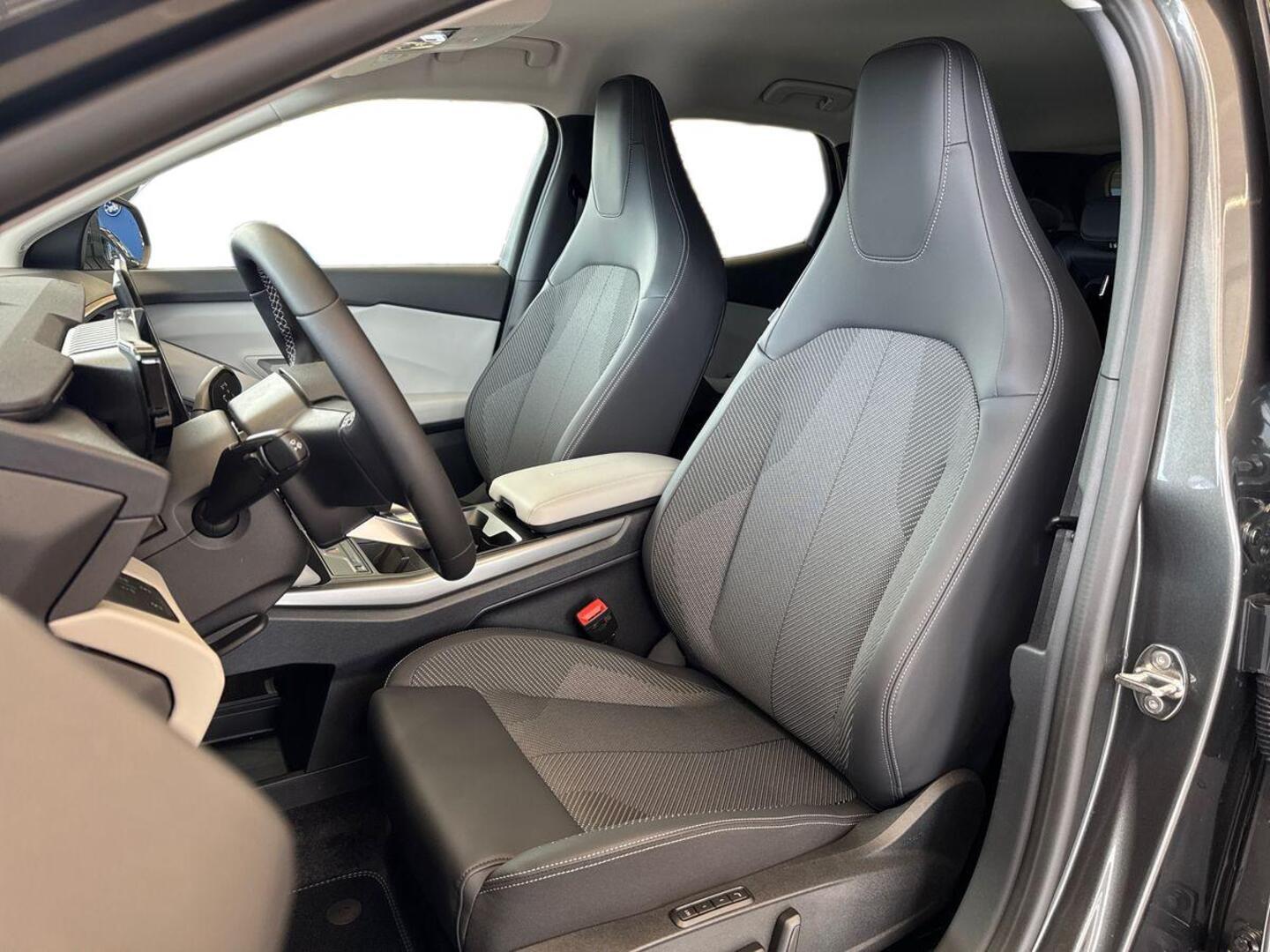 FORD Explorer 2026