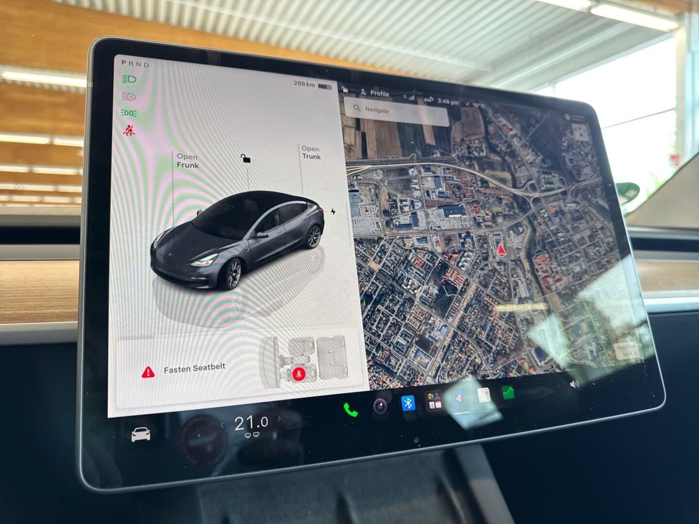 TESLA Model 3 2022
