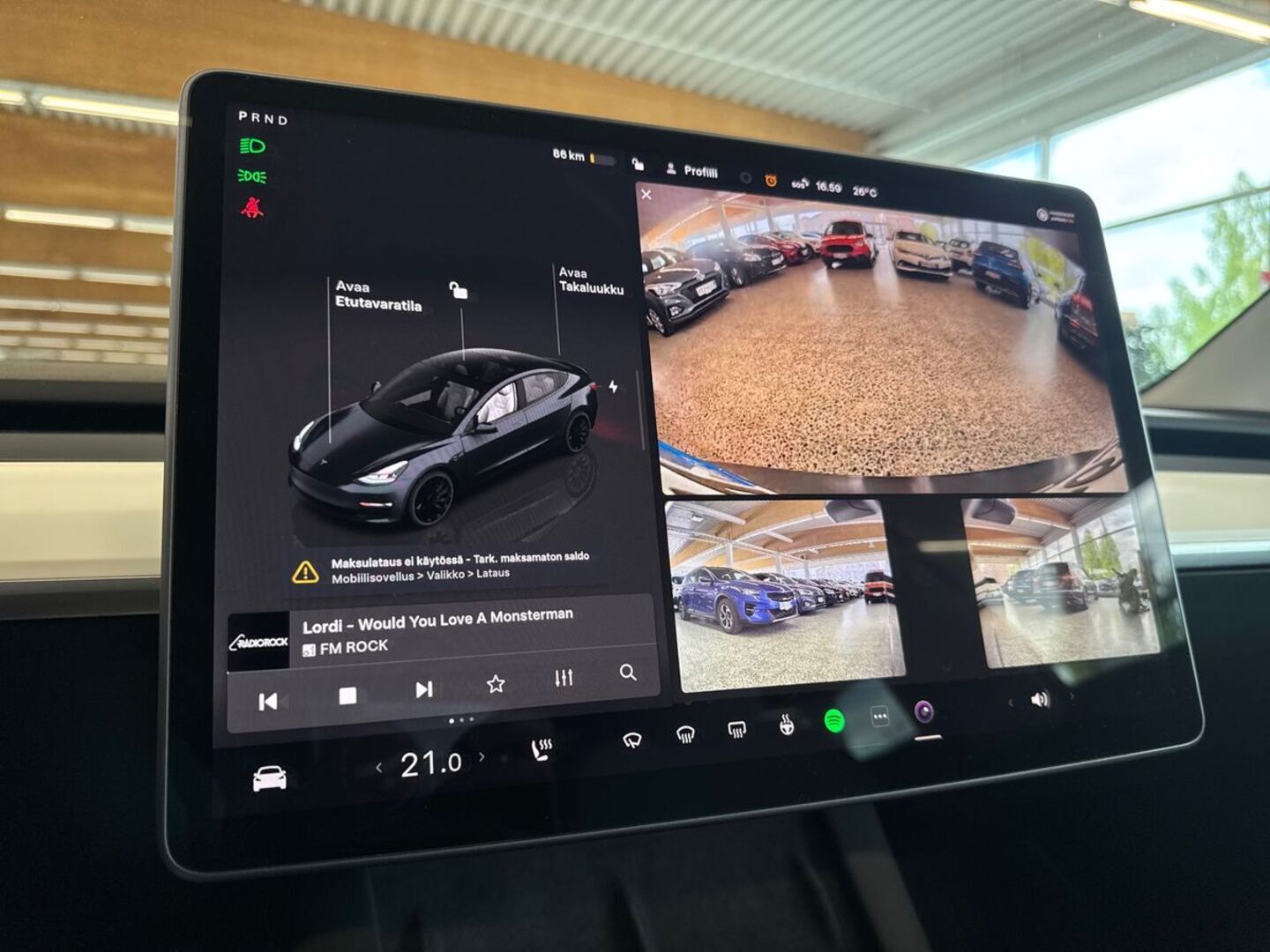 TESLA Model 3 2022