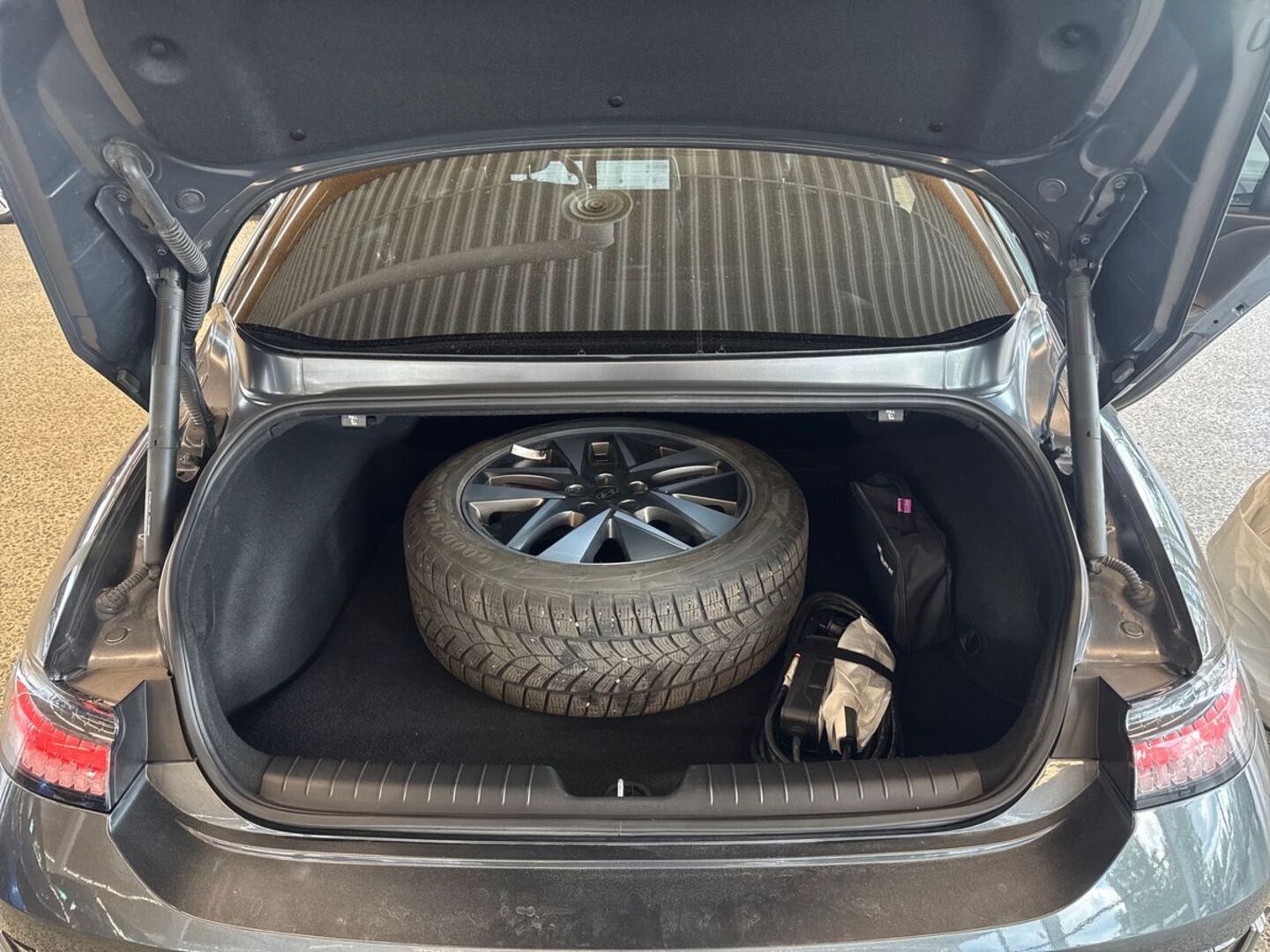 HYUNDAI IONIQ 6 2023