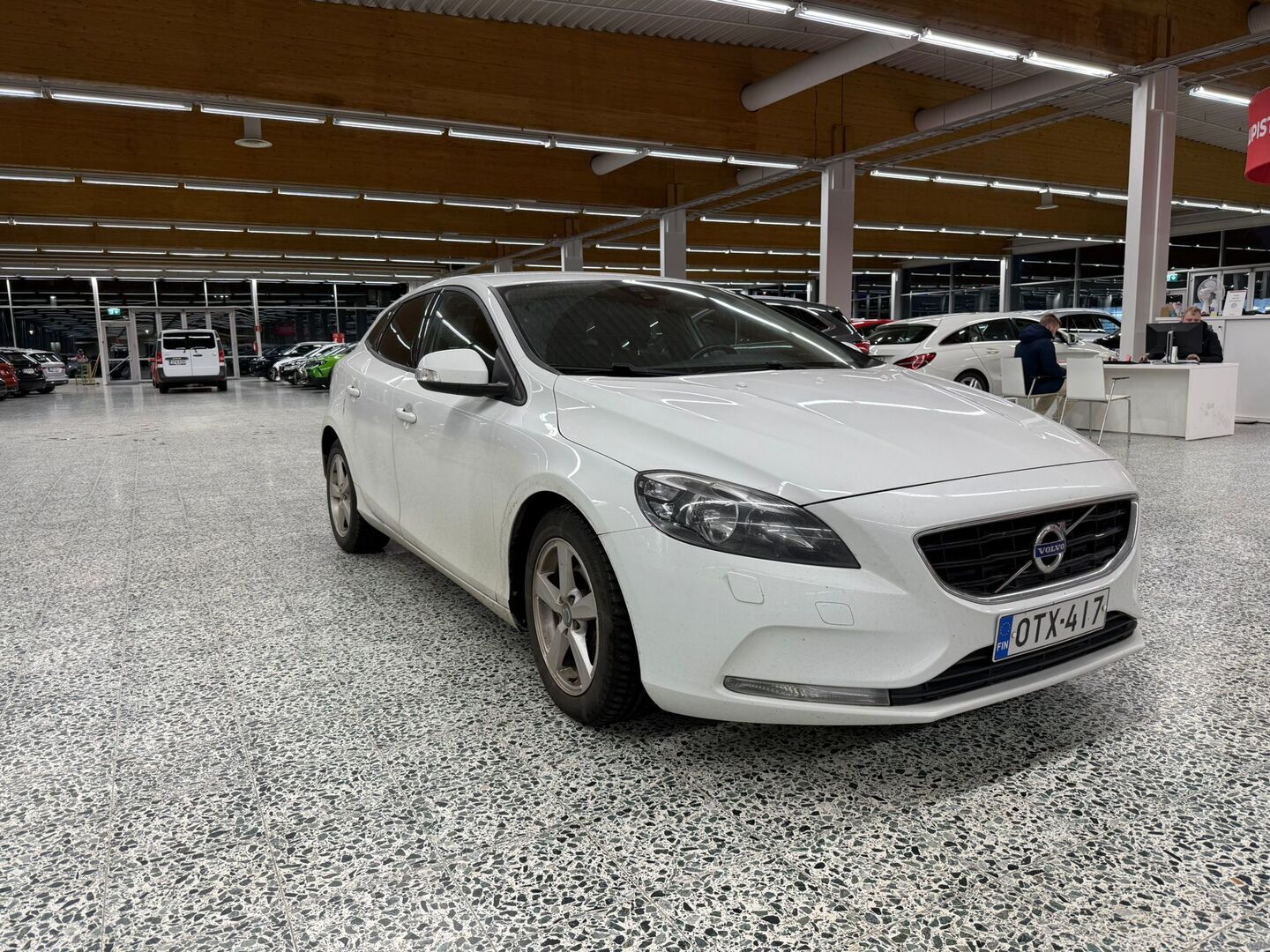 VOLVO V40 2013